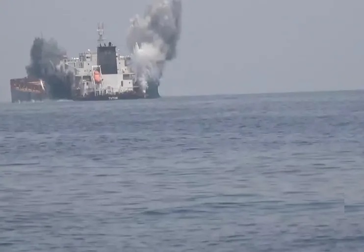 Weerarada maraakiibta oo xargaha goostay.jpg